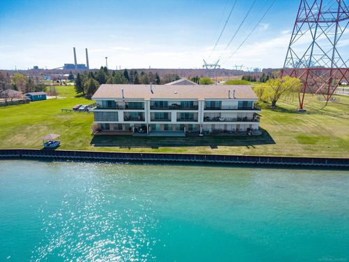 3997 #2 River Road, East China Township, MI, 48054 | Card Image