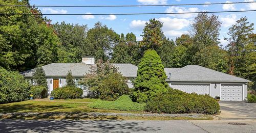 11 Brentwood Dr, Holden, MA, 01520-1903 | Card Image