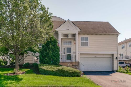 3063 Nicklaus Ln, Wadsworth, IL, 60083-8944 | Card Image