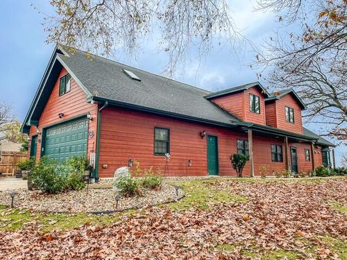 24121 64th Pl, Salem, WI, 53168-8700 | Card Image