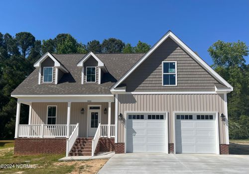 902 Birchwood Dr, Nashville, NC, 27856-1612 | Card Image