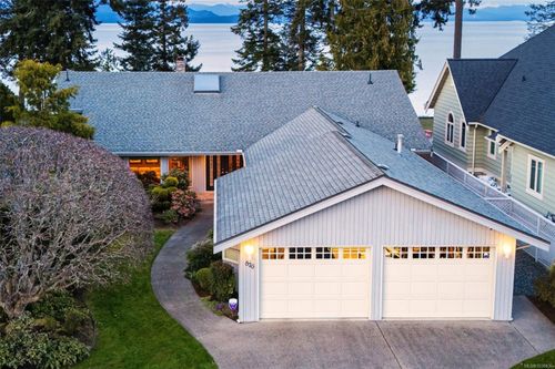 876 Gaetjen St, Parksville, BC, V9P1A6 | Card Image