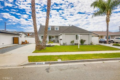 12592 Tunstall St, Garden Grove, CA, 92845-2412 | Card Image