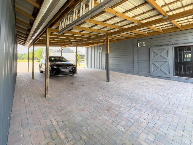 812 Jameson Rd, House other with 3 bedrooms, 2 bathrooms and null parking in Lithia FL | Image 37