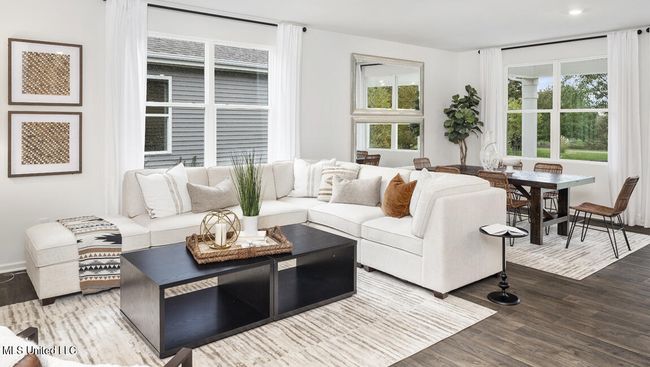 8_TN_Memphis_Clifton_Living-Dining | Image 9