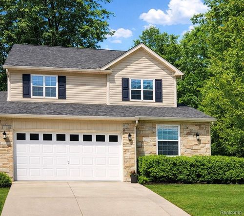 41-41772 Glade Rd, Canton, MI, 48187-3774 | Card Image