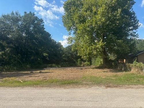 450 Oak Ln, Vidor, TX, 77662-4432 | Card Image