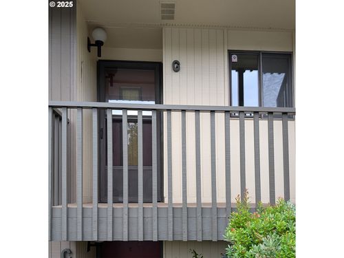 g-4023 Donald St, Eugene, OR, 97405-3985 | Card Image