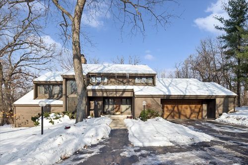 43W880 Pathfinder Dr, Elburn, IL, 60119-8843 | Card Image