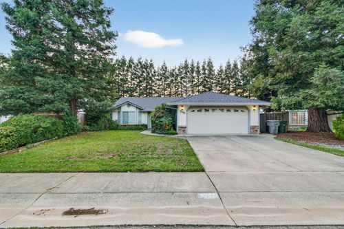 3286 Forest Homes Dr, Redding, CA, 96002-2374 | Card Image