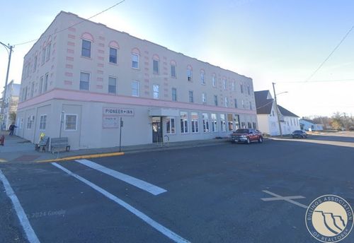 102 2nd Ave W, Scobey, MT, 59263-7713 | Card Image