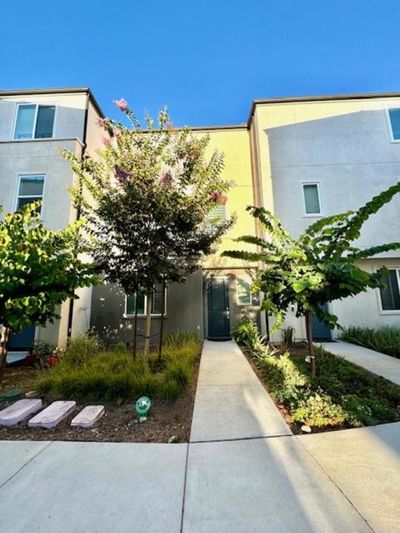 173 - Caminito Sandwaves, Townhouse with 4 bedrooms, 3 bathrooms and 2 parking in San Diego CA | Image 1