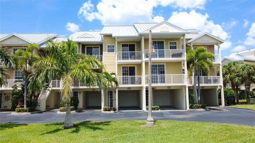 3259 Mangrove Point Dr, RUSKIN, FL, 33570-3066 | Card Image