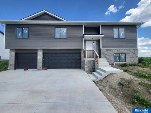 530 Railroad St, Hallam, NE, 68368-2027 | Card Image