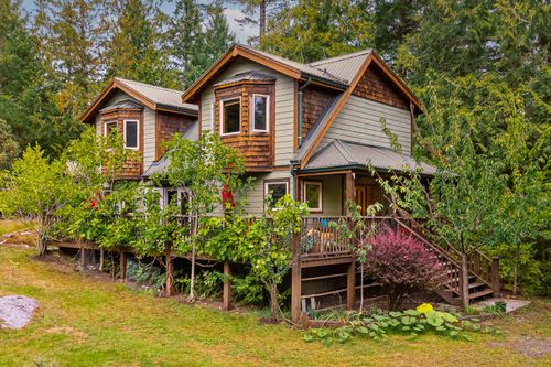 11-13651 Camp Burley Rd, Garden Bay, BC, V0N1S1 | Card Image