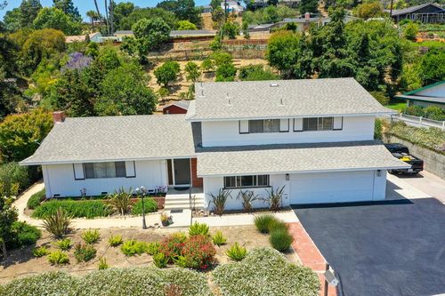 1161 Via Arroyo, Ventura, CA, 93003-1326 | Card Image