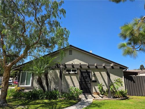 11043 Sherman Way, Stanton, CA, 90680-2861 | Card Image