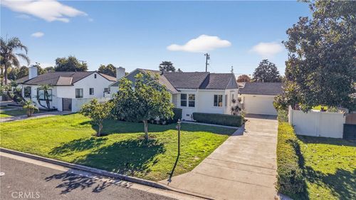 10818 Loch Avon Dr, Whittier, CA, 90606-1526 | Card Image