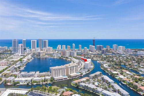 apt-702-401 Golden Isles Dr, Hallandale Beach, FL, 33009-7518 | Card Image