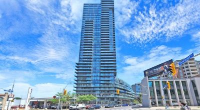 1505 - 825 Church St, Condo with 2 bedrooms, 2 bathrooms and null parking in Toronto ON | Image 2