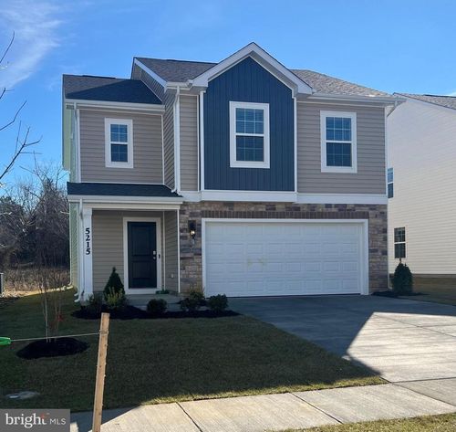 5215 Crooked Ln, STEPHENS CITY, VA, 22655-2520 | Card Image