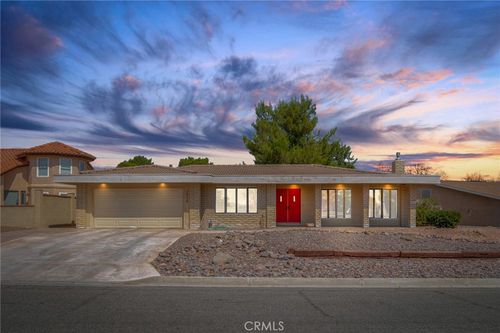 14714 Robin Ln, Helendale, CA, 92342 | Card Image