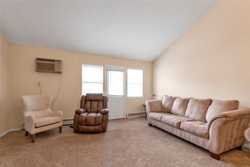 312-312 Cambridge Court, Glen Cove, NY, 11542 | Card Image