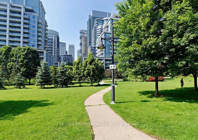 1203 - 2121 Lake Shore Blvd W, Condo with 1 bedrooms, 1 bathrooms and null parking in Etobicoke ON | Image 37