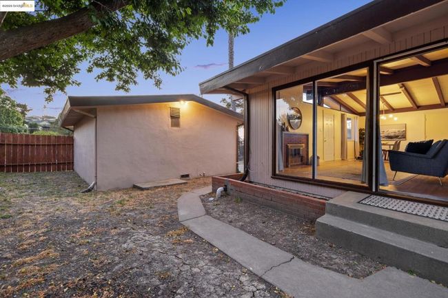 Spacious Back Yard | Image 37
