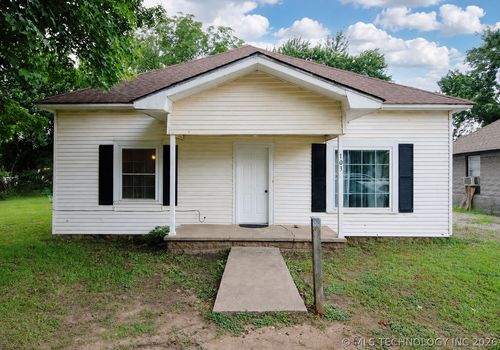 103 S Luella St, Henryetta, OK, 74437 | Card Image