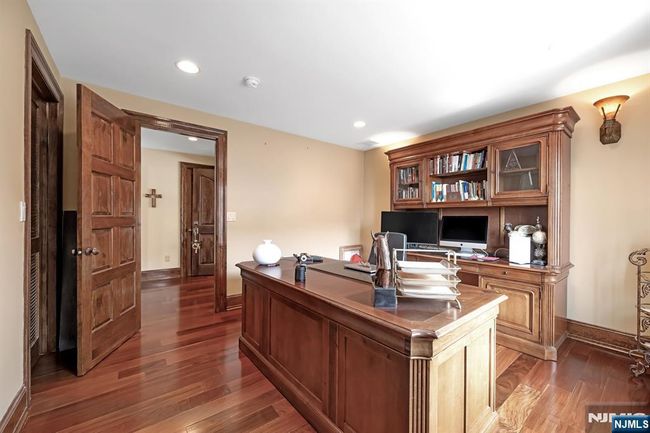 10 Fox Ter, House other with 6 bedrooms, 8 bathrooms and null parking in Cliffside Park NJ | Image 35