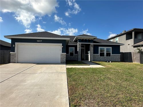 1807 Bay Landing Dr, Portland, TX, 78374-2632 | Card Image