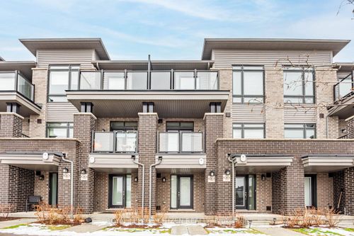 32 Emmas Way, Whitby, ON, L1R0S7 | Card Image