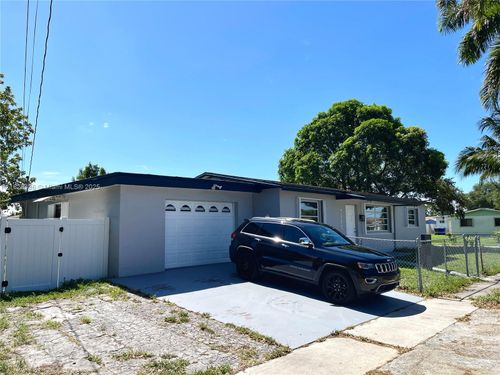 7600 Hope St, Hollywood, FL, 33024-2632 | Card Image