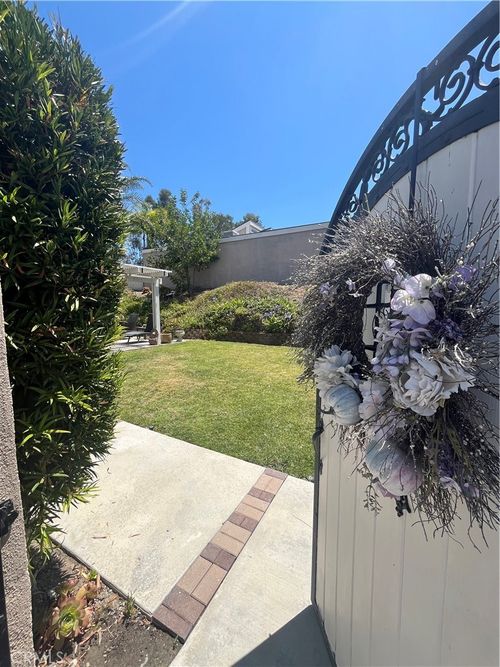 28072 Klamath Ct, Laguna Niguel, CA, 92677-7018 | Card Image