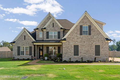 4392 Brooke Dr, Nesbit, MS, 38651-1101 | Card Image