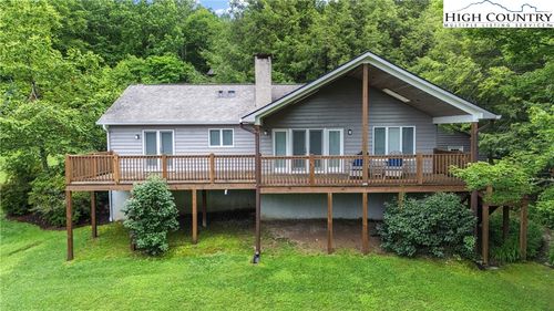 644 Alderly Cir, Blowing Rock, NC, 28605-9179 | Card Image