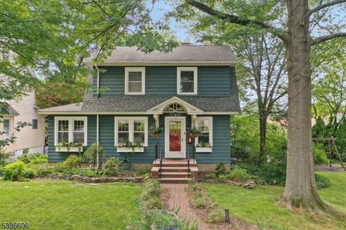 7 Suffolk Ave, Maplewood, NJ, 07040-1712 | Card Image