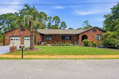 109 E Coker Ln, Conway, SC, 29526-8875 | Card Image