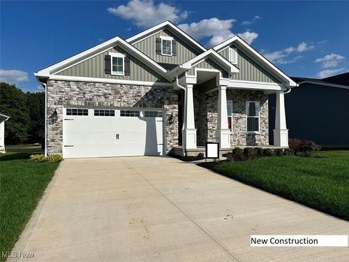 8932 Camden Rd Nw, Massillon, OH, 44646-7528 | Card Image