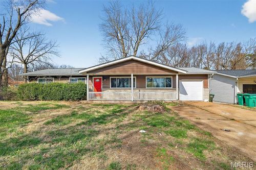 10425 Gardo Ct, Saint Louis, MO, 63137-3507 | Card Image