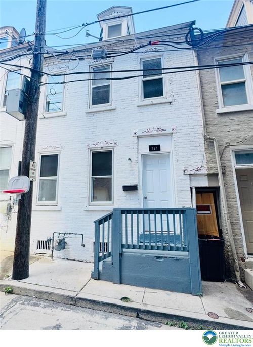 731 Chestnut St, Allentown, PA, 18102-4001 | Card Image