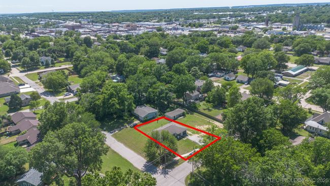201 W 9 Th St, House other with 2 bedrooms, 1 bathrooms and null parking in Claremore OK | Image 21