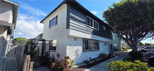 1057 E Appleton St, Long Beach, CA, 90802-3411 | Card Image