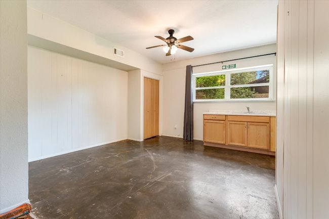 Studio Apartment/Guest Quarters | Image 18