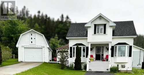 4 Penway St, Corner Brook, NL, A2H6X4 | Card Image