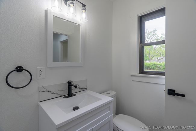 5667 S Quincy Ave, House other with 3 bedrooms, 1 bathrooms and null parking in Tulsa OK | Image 15