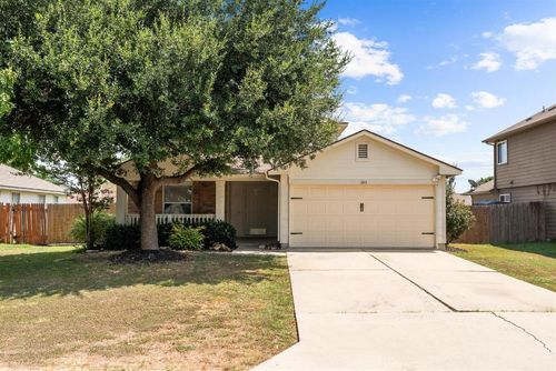 205 Stewart Dr, Hutto, TX, 78634-4198 | Card Image