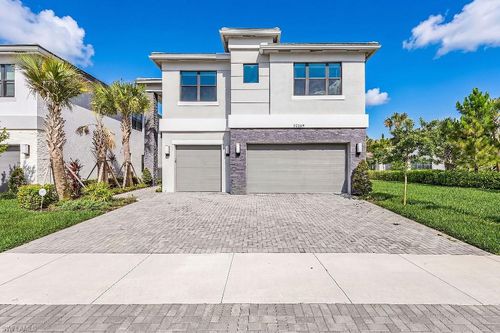 20269 Fair Oak Ln, ESTERO, FL, 33928-4067 | Card Image