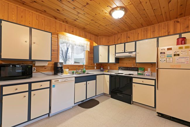 81 Rockland Ln, House other with 3 bedrooms, 2 bathrooms and null parking in Victor MT | Image 17